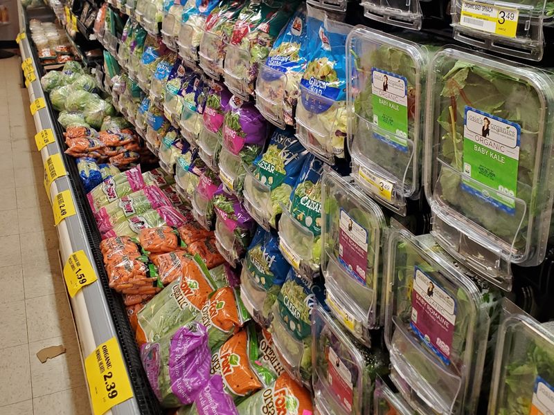 Warrenville Fresh Market food